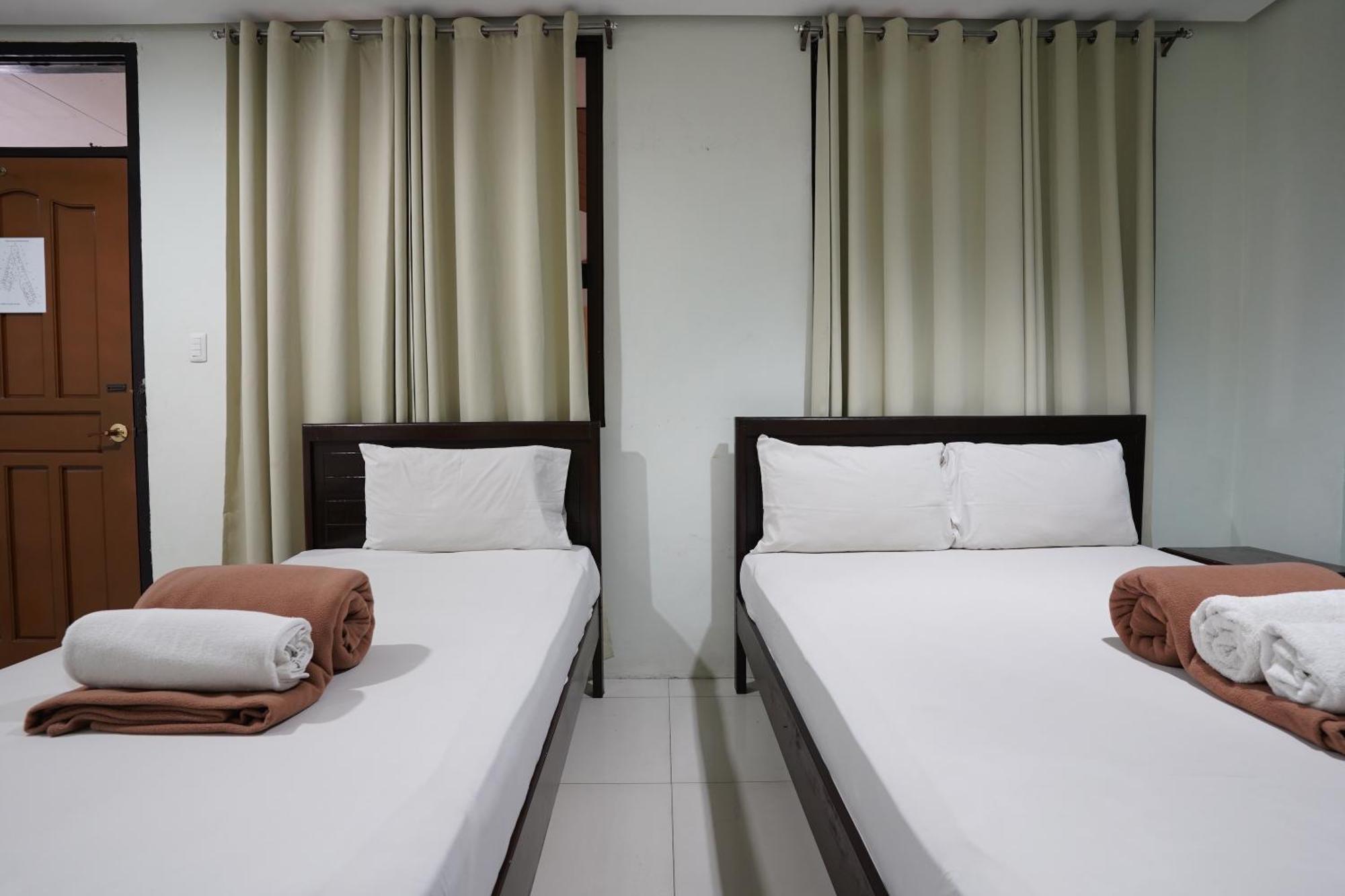 Arzo Hotel Grand Lodge Манила Экстерьер фото