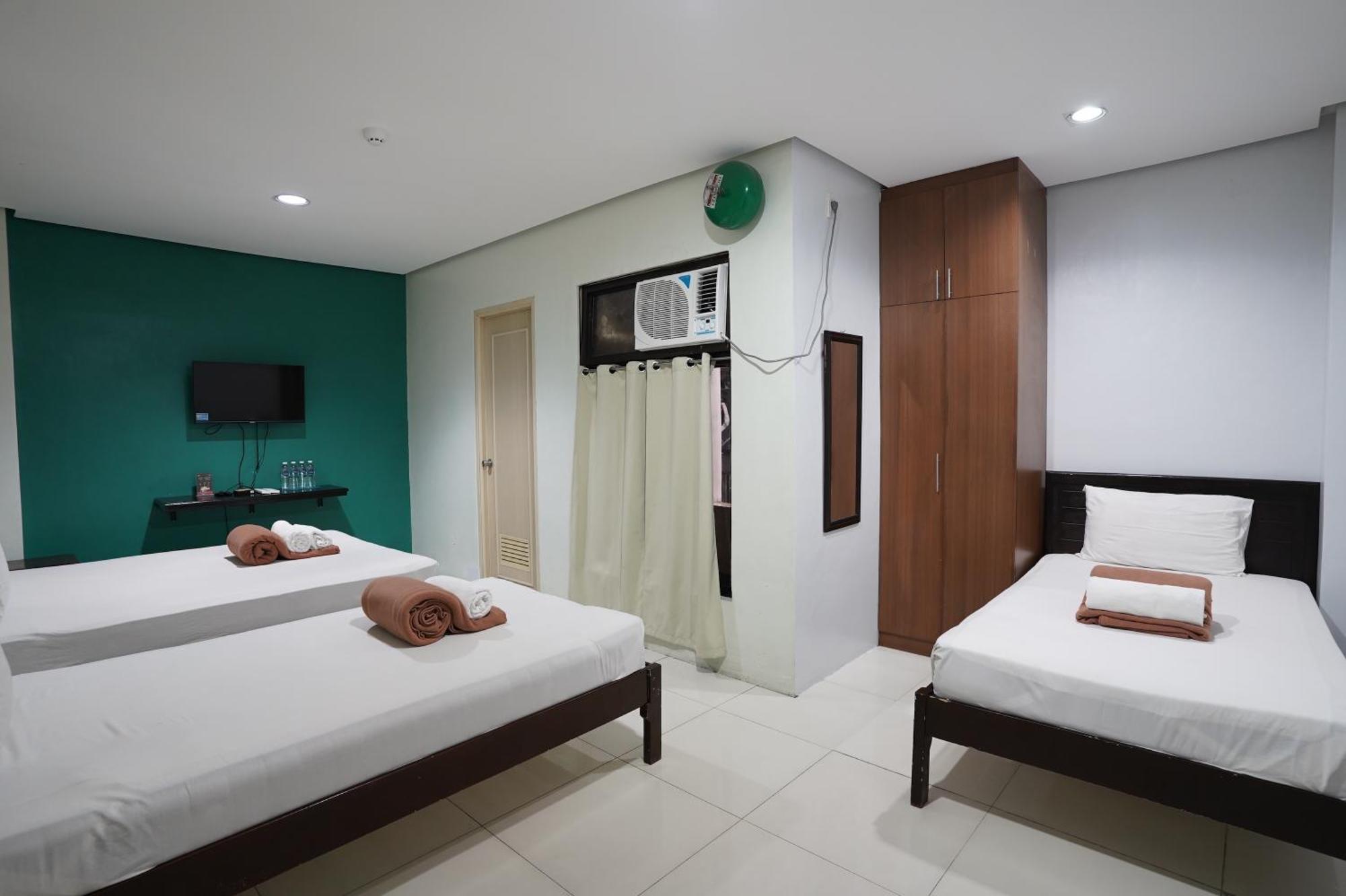 Arzo Hotel Grand Lodge Манила Экстерьер фото