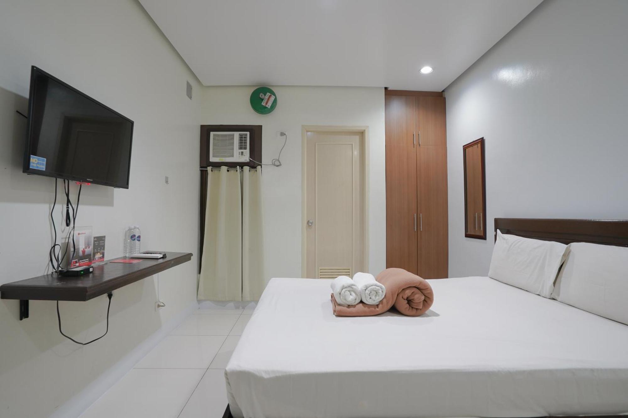 Arzo Hotel Grand Lodge Манила Экстерьер фото